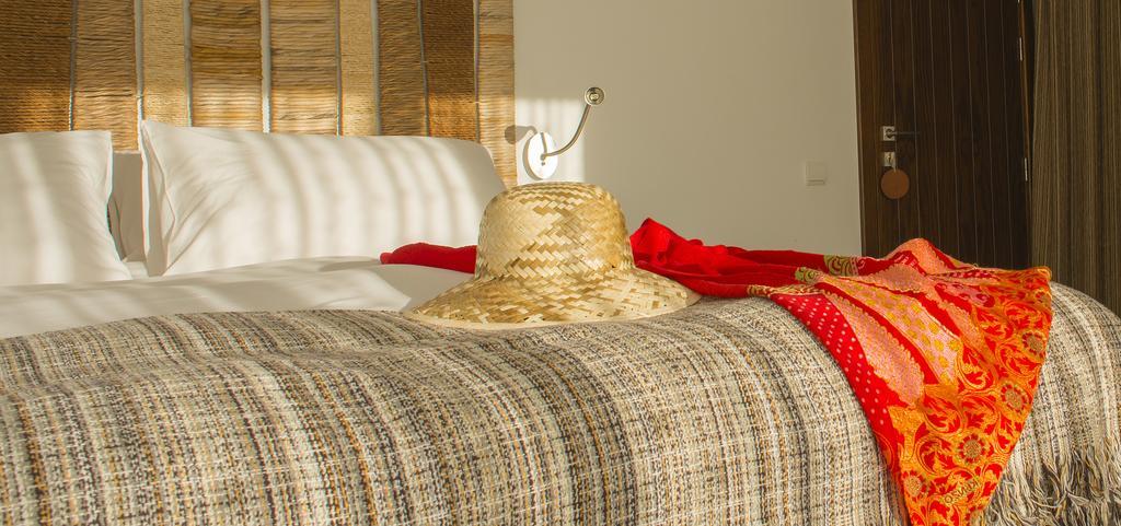 El Hotelito Navaluenga Eksteriør billede